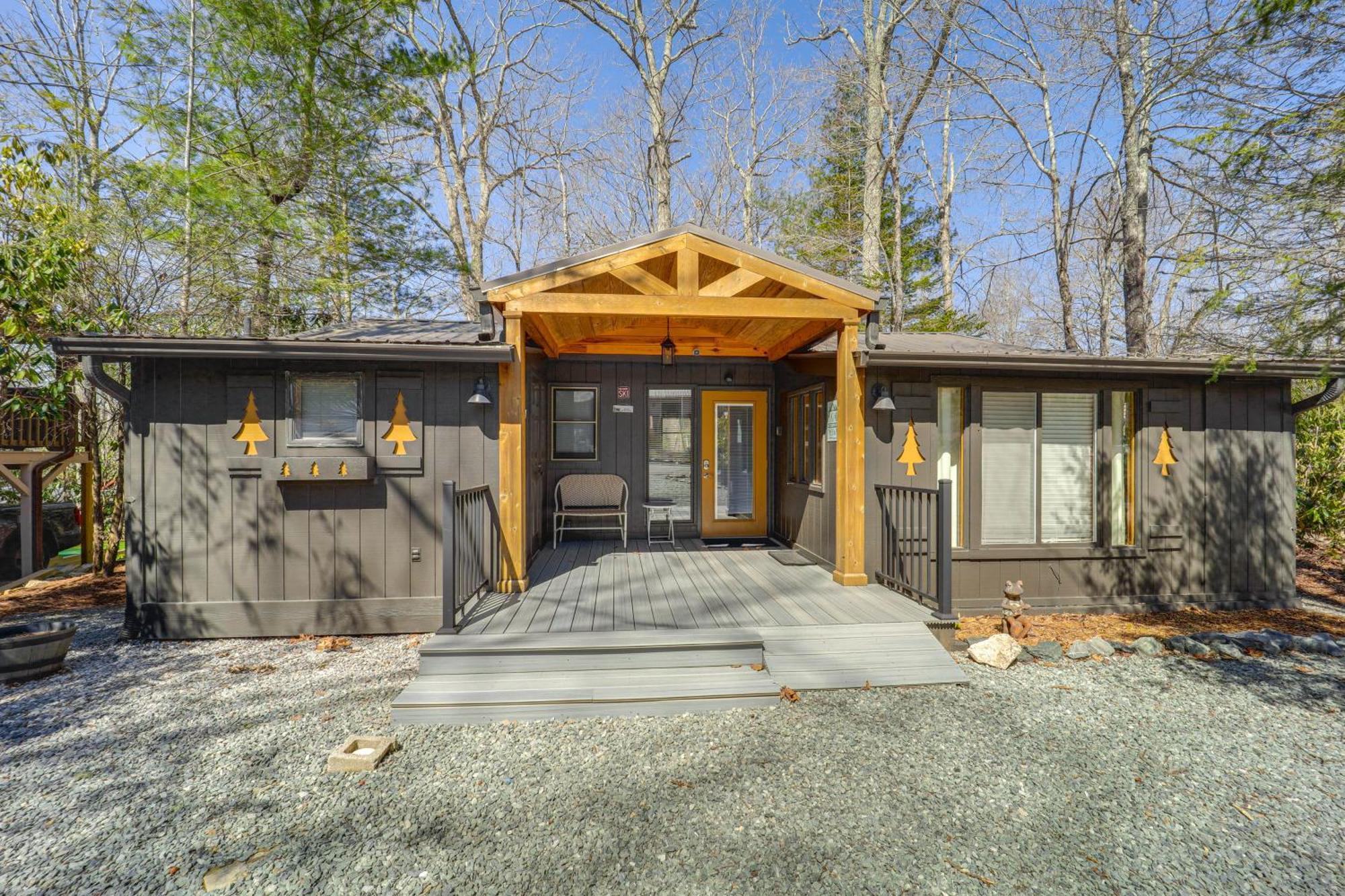 Rustic Newland Cabin With Deck By Lake And Trails! ภายนอก รูปภาพ
